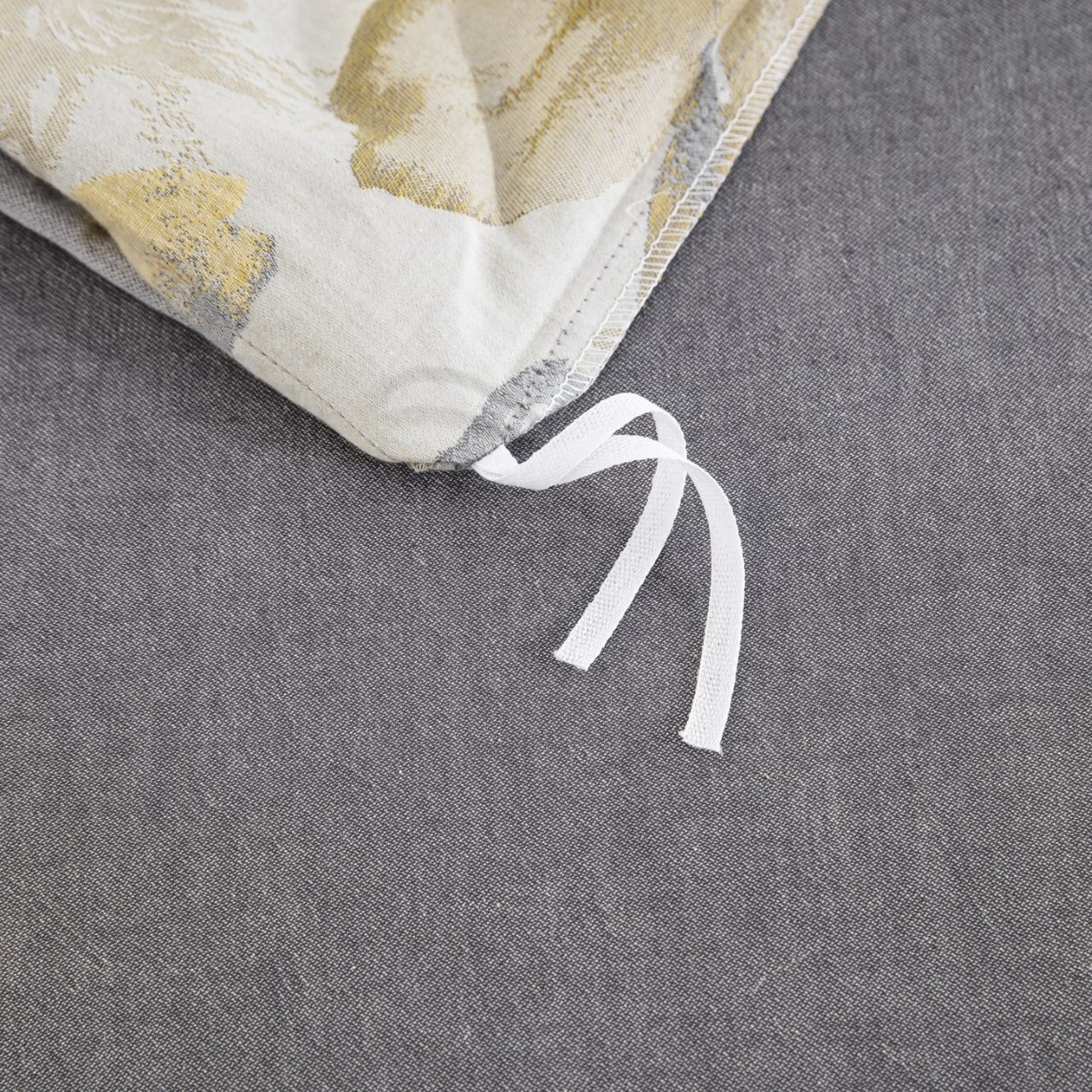 91家纺网 家纺一手货源 找家纺 仰望棉麻双层纱供应链 2026新款念奴娇全棉纯棉色织提花纽扣款四件套 念奴娇-灰黄