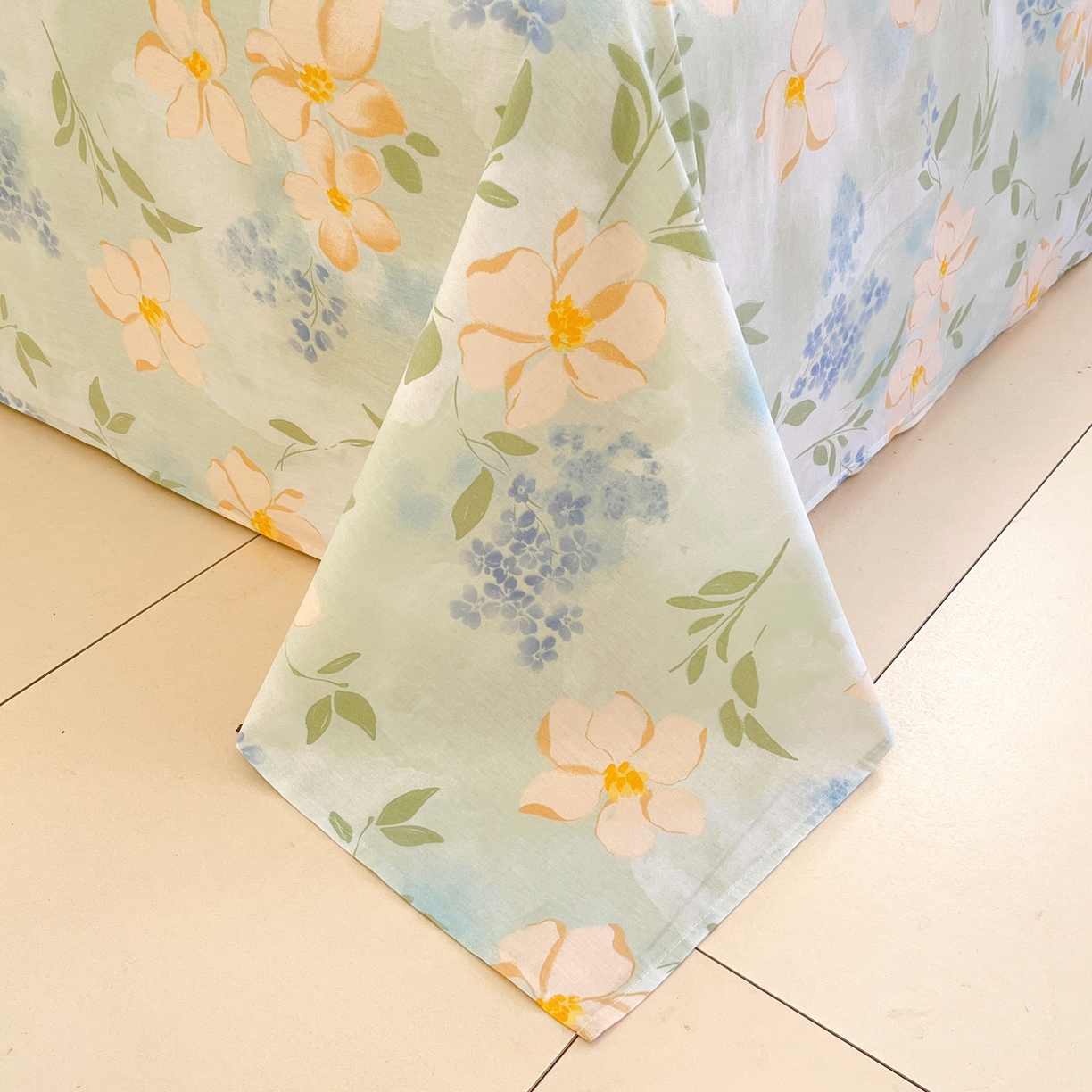 91家纺网 家纺一手货源 找家纺 莱通家纺 2026春夏新款全棉12868印花四件套单品系列-单床单 风的颜色