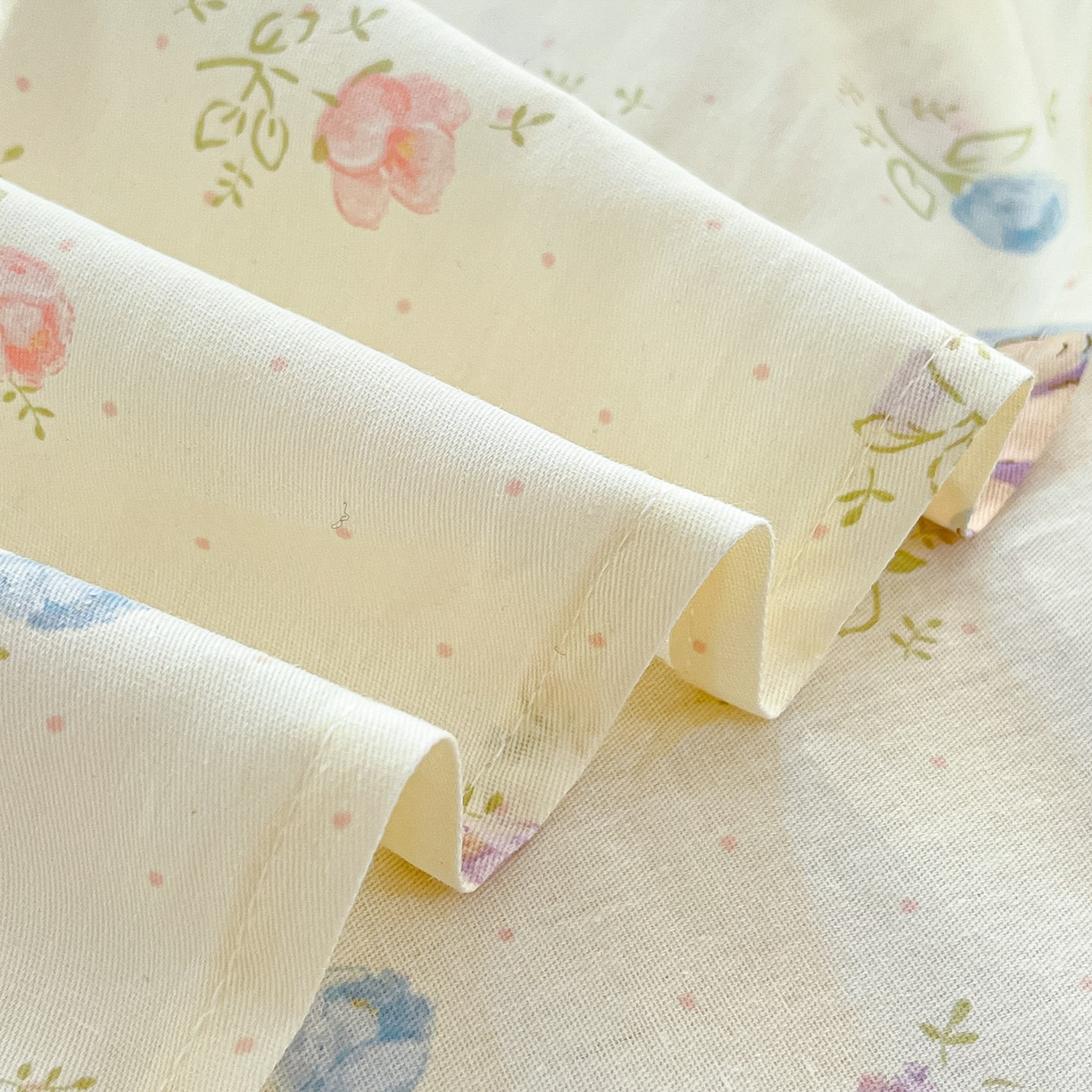 91家纺网 家纺一手货源 找家纺 莱通家纺 2026春夏新款全棉12868印花四件套单品系列-单床单 浪花轻歌