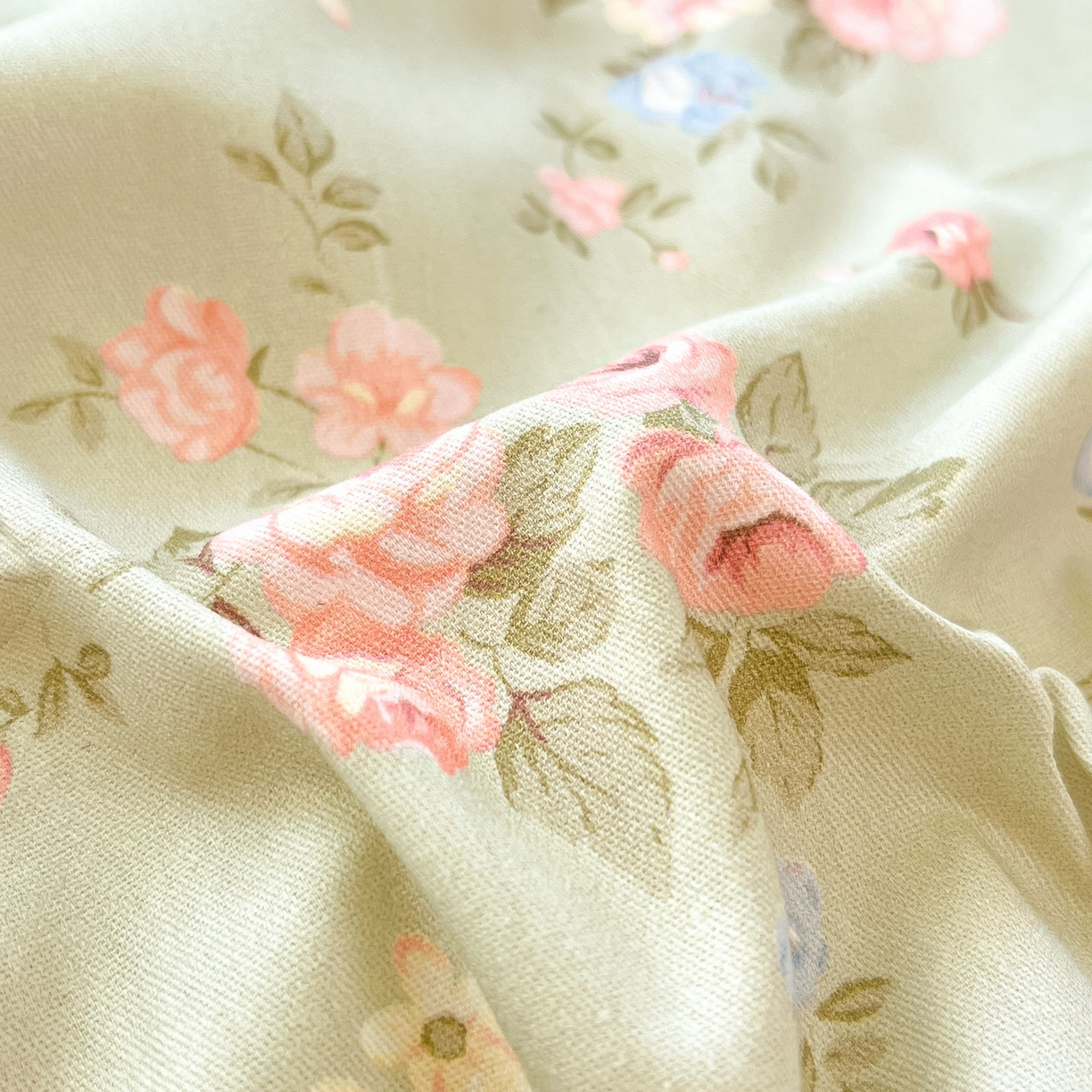 91家纺网 家纺一手货源 找家纺 莱通家纺 2026春夏新款全棉12868印花四件套单品系列-单床单 璃光浅梦