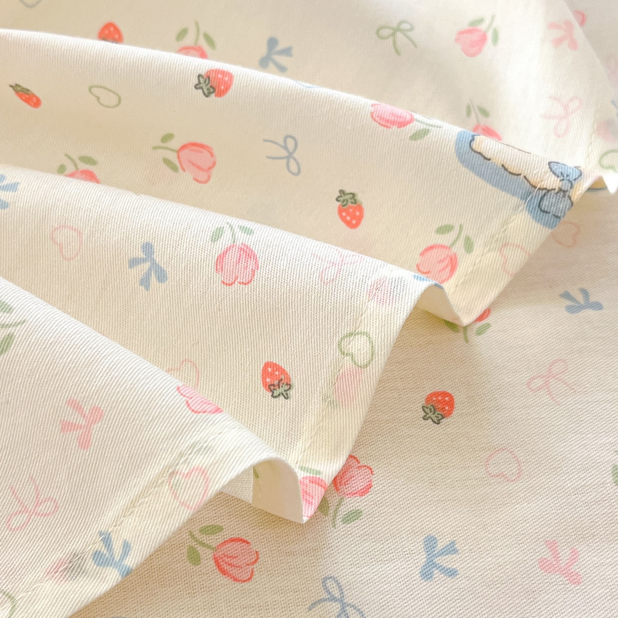 91家纺网 家纺一手货源 找家纺 莱通家纺 2026春夏新款全棉12868印花四件套单品系列-单床单 玫瑰小狗