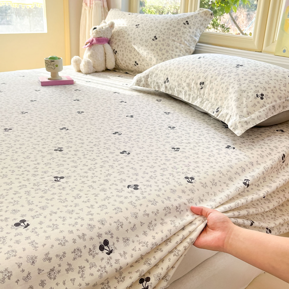 91家纺网 家纺一手货源 找家纺 莱通家纺 2026春夏新款全棉12868印花四件套单品系列-单床单 墨兰樱桃