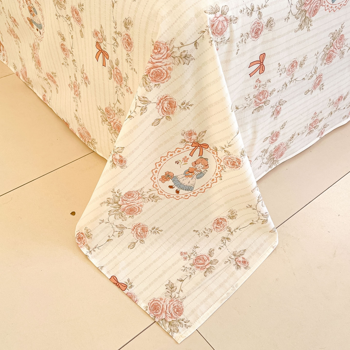 91家纺网 家纺一手货源 找家纺 莱通家纺 2026春夏新款全棉12868印花四件套单品系列-单床单 蔷薇姑娘