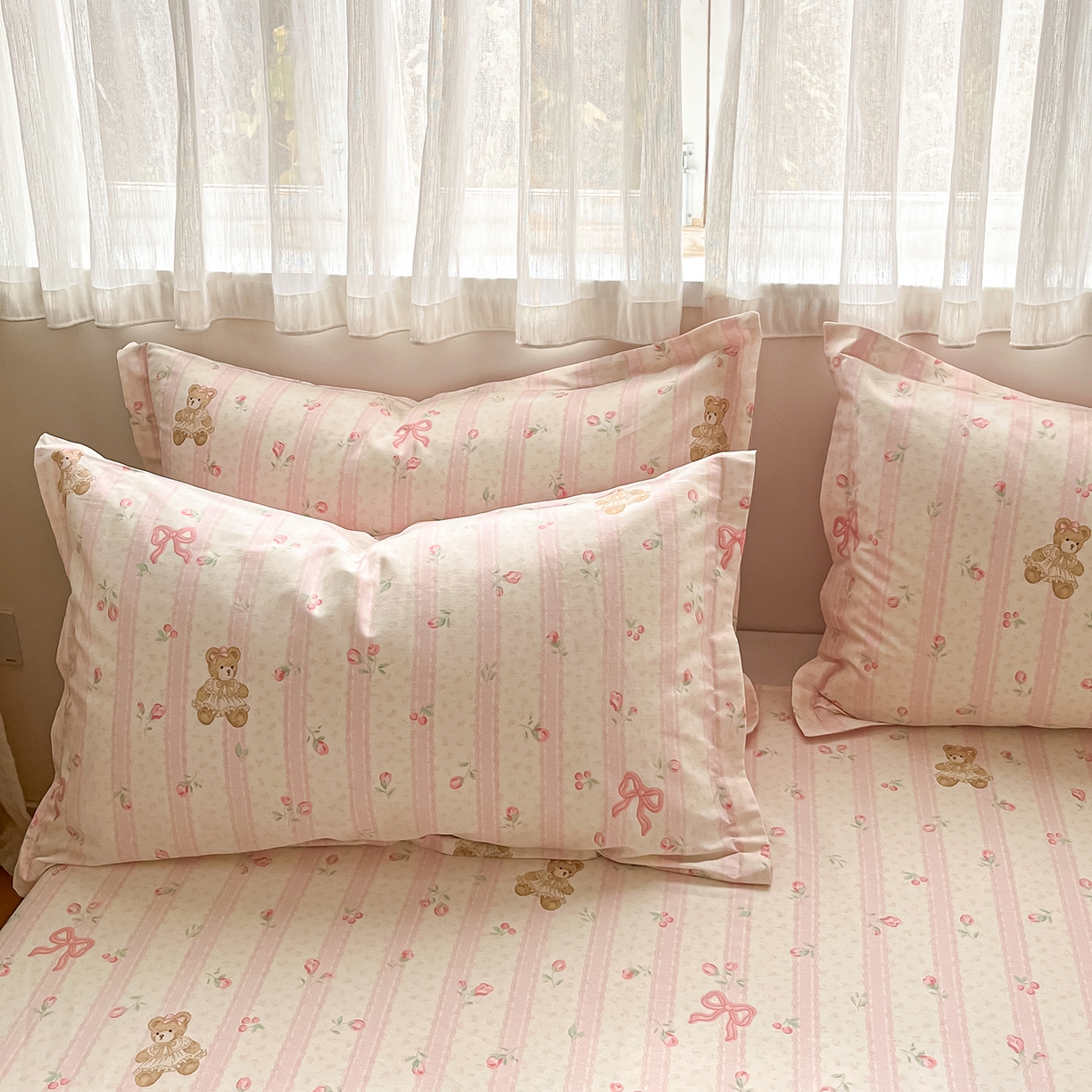 91家纺网 家纺一手货源 找家纺 花梦欣 2026新款全棉纯棉印花单品系列花卉款单被套被套单品单被套 温柔花朵熊