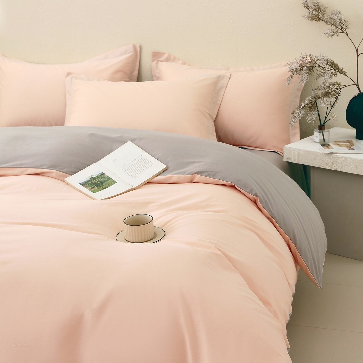 91家纺网 家纺一手货源 找家纺 小懒猪 2026新款13372A类双拼纯色全棉纯棉四件套 白桃粉-椰子灰