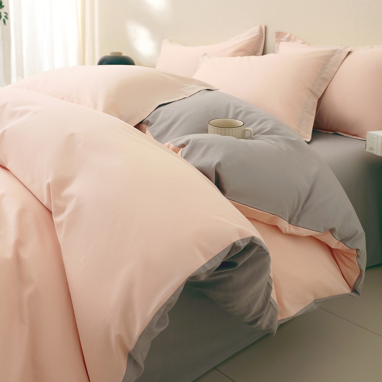 91家纺网 家纺一手货源 找家纺 小懒猪 2026新款13372A类双拼纯色全棉纯棉四件套 白桃粉-椰子灰