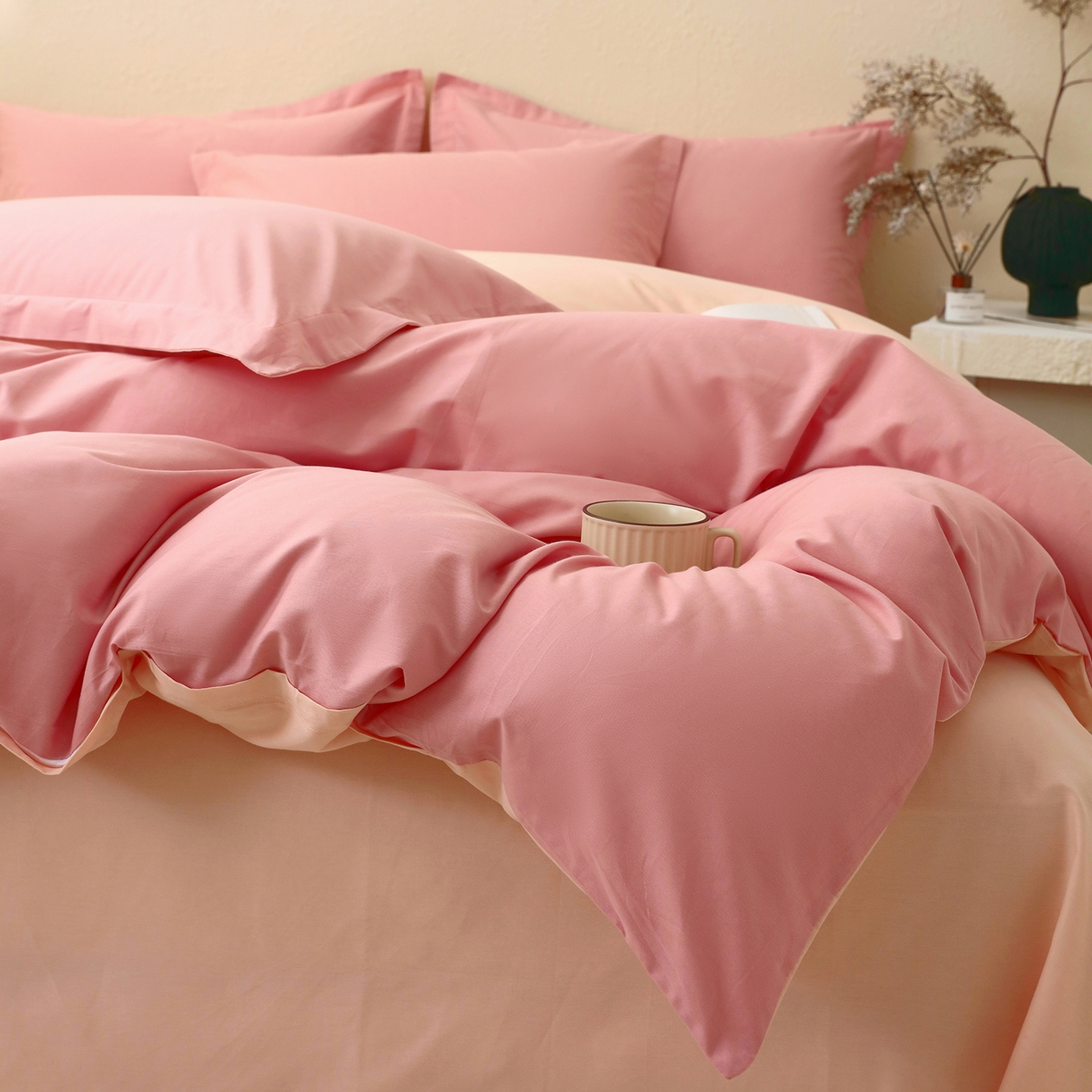 91家纺网 家纺一手货源 找家纺 小懒猪 2026新款13372A类双拼纯色全棉纯棉四件套 蜜豆粉-白桃粉