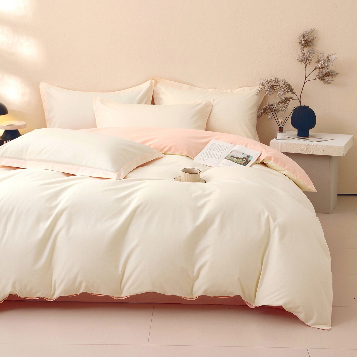 91家纺网 家纺一手货源 找家纺 小懒猪 2026新款13372A类双拼纯色全棉纯棉四件套 奶昔白-白桃粉