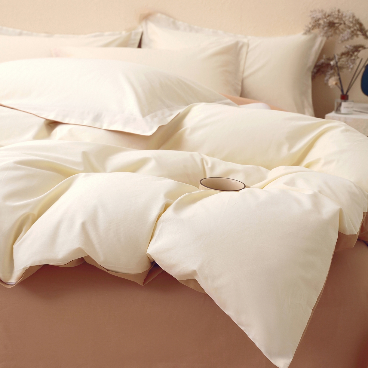 91家纺网 家纺一手货源 找家纺 小懒猪 2026新款13372A类双拼纯色全棉纯棉四件套 奶昔白-茶棕