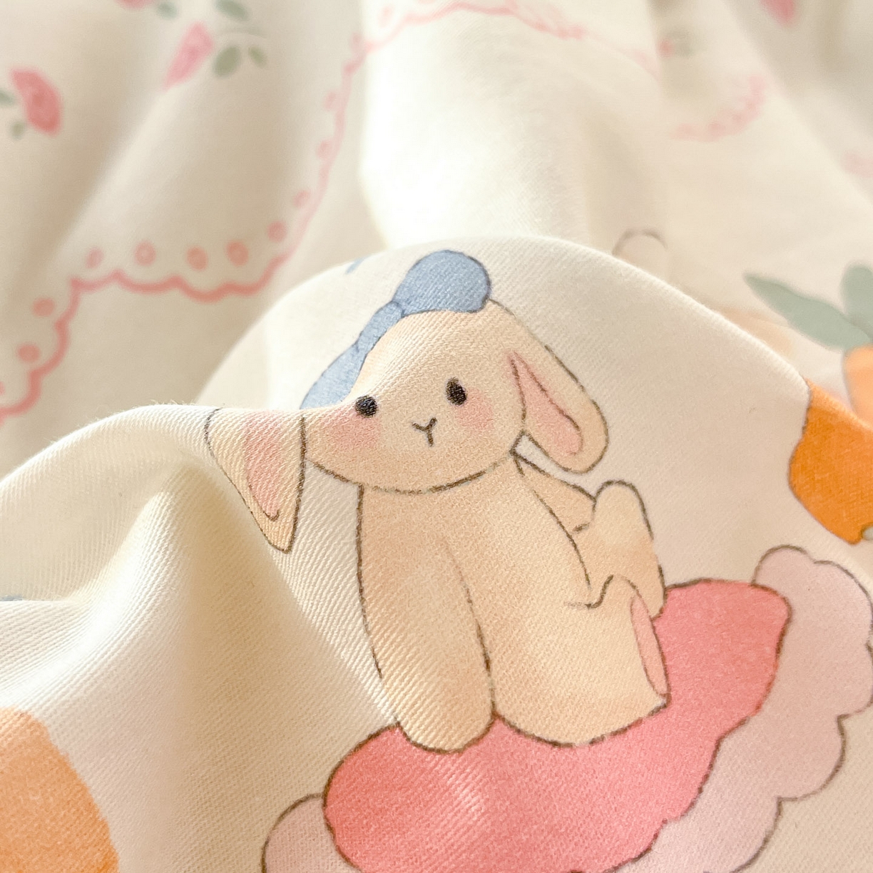 91家纺网 家纺一手货源 找家纺 莱通家纺 2026春夏新款全棉12868印花四件套单品系列-单床笠 可颂日记