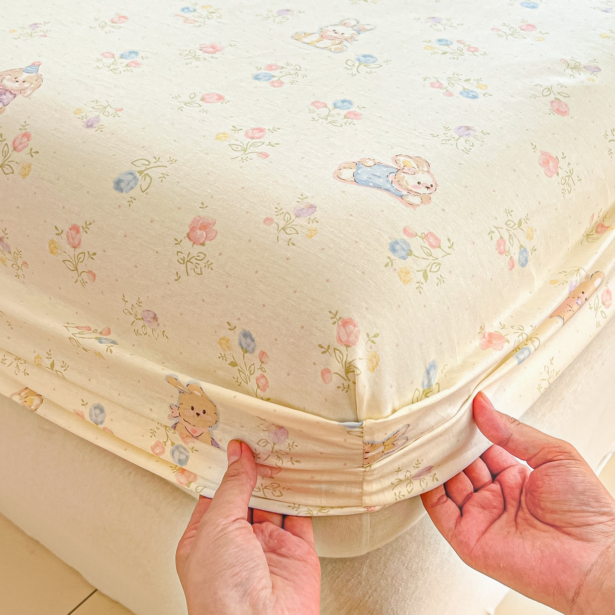 91家纺网 家纺一手货源 找家纺 莱通家纺 2026春夏新款全棉12868印花四件套单品系列-单床笠 浪花轻歌