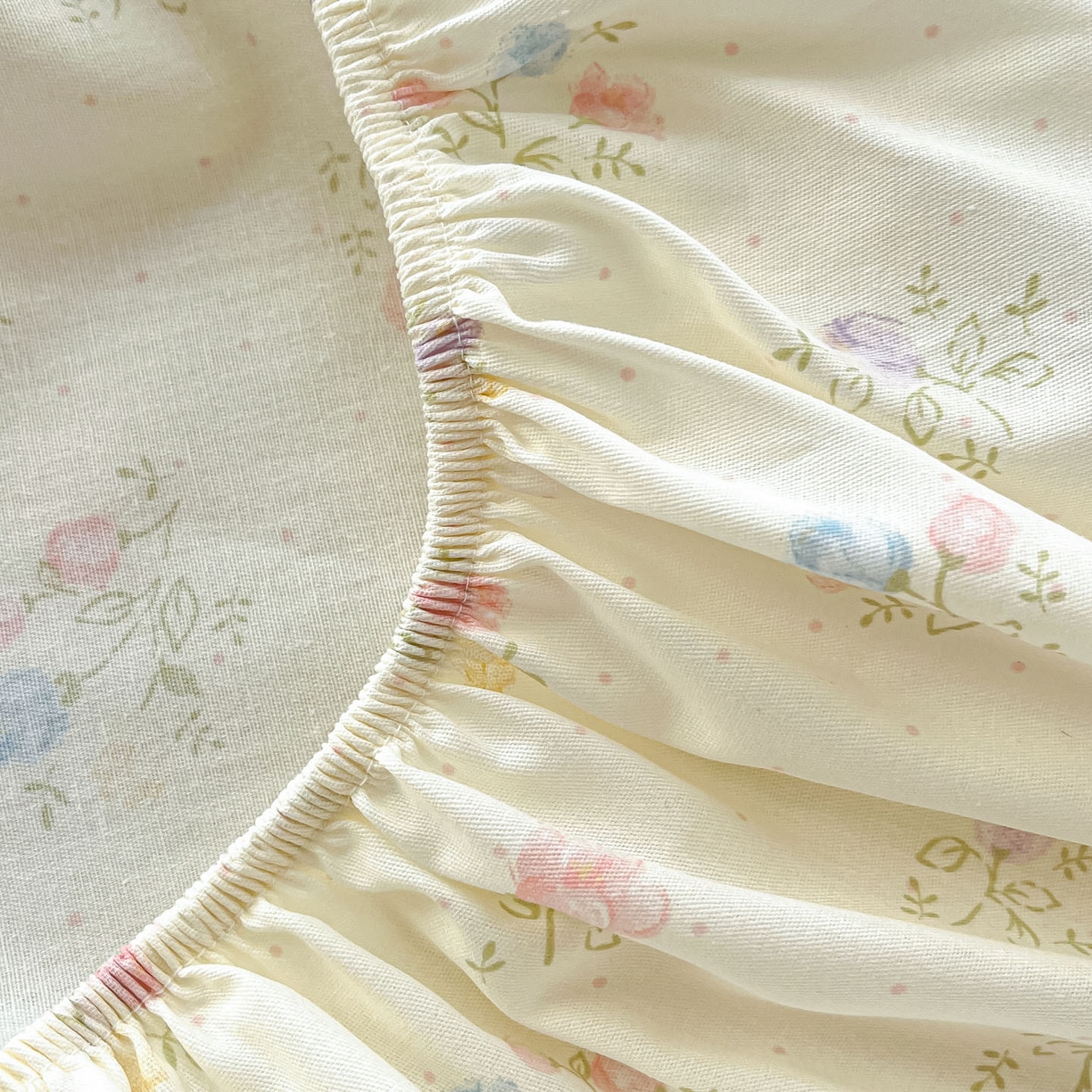 91家纺网 家纺一手货源 找家纺 莱通家纺 2026春夏新款全棉12868印花四件套单品系列-单床笠 浪花轻歌