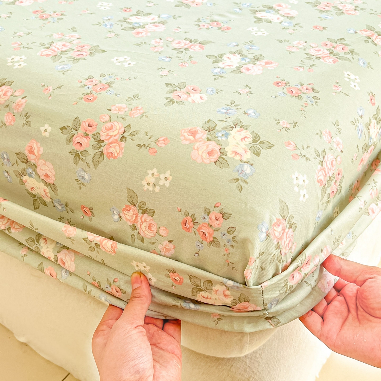 91家纺网 家纺一手货源 找家纺 莱通家纺 2026春夏新款全棉12868印花四件套单品系列-单床笠 璃光浅梦