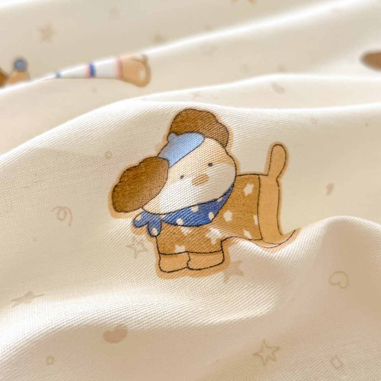 91家纺网 家纺一手货源 找家纺 莱通家纺 2026春夏新款全棉12868印花四件套单品系列-单床笠 魔法小柴