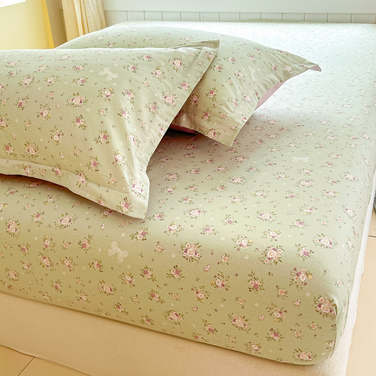 91家纺网 家纺一手货源 找家纺 莱通家纺 2026春夏新款全棉12868印花四件套单品系列-单床笠 浅夏雏菊