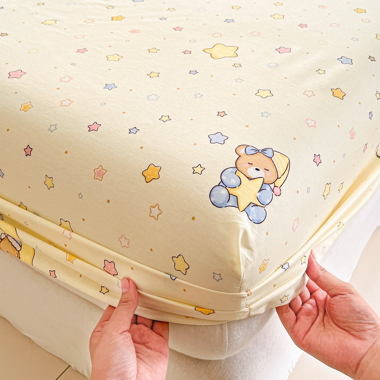 91家纺网 家纺一手货源 找家纺 莱通家纺 2026春夏新款全棉12868印花四件套单品系列-单床笠 睡梦熊