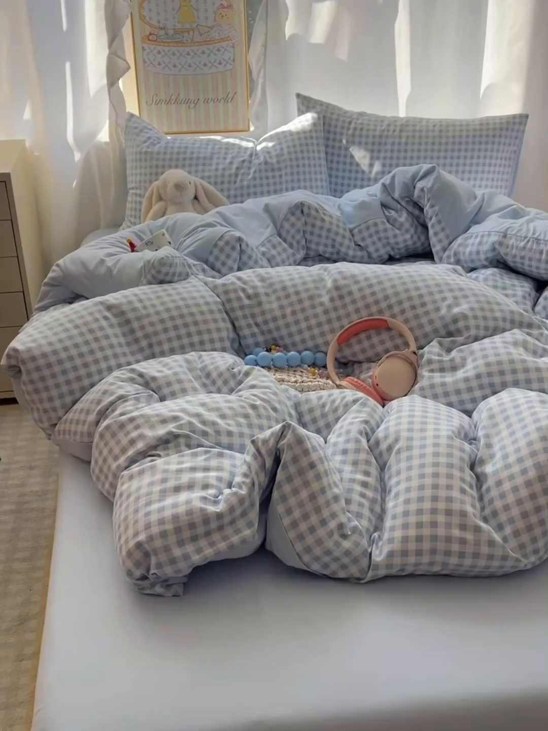 91家纺网 家纺一手货源 找家纺 沐芷 2026 A类105g水洗棉四件套超柔手感床上宿舍三件套床单被套 浅蓝格