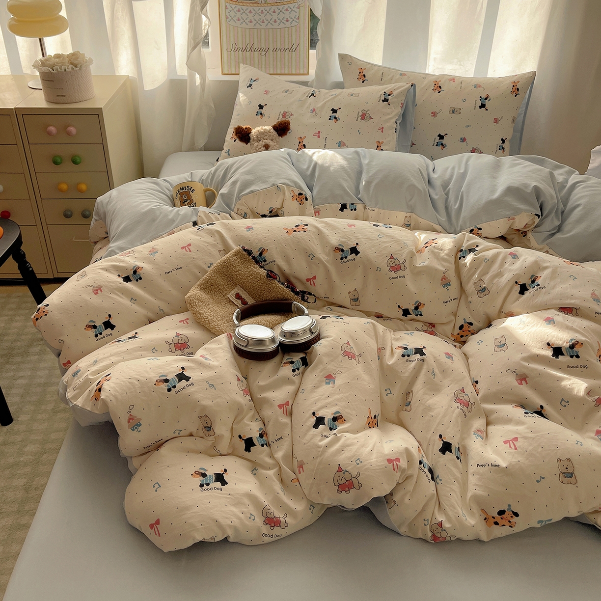 91家纺网 家纺一手货源 找家纺 沐芷 2026 A类105g水洗棉四件套超柔手感床上宿舍三件套床单被套 波点狗