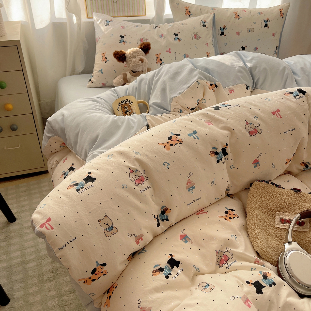 91家纺网 家纺一手货源 找家纺 沐芷 2026 A类105g水洗棉四件套超柔手感床上宿舍三件套床单被套 波点狗