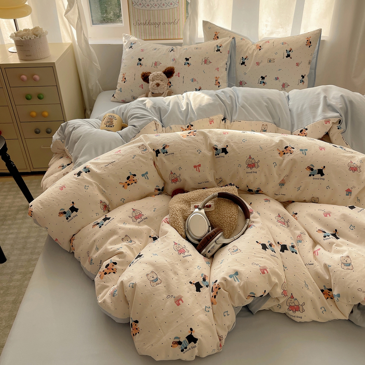 91家纺网 家纺一手货源 找家纺 沐芷 2026 A类105g水洗棉四件套超柔手感床上宿舍三件套床单被套 波点狗