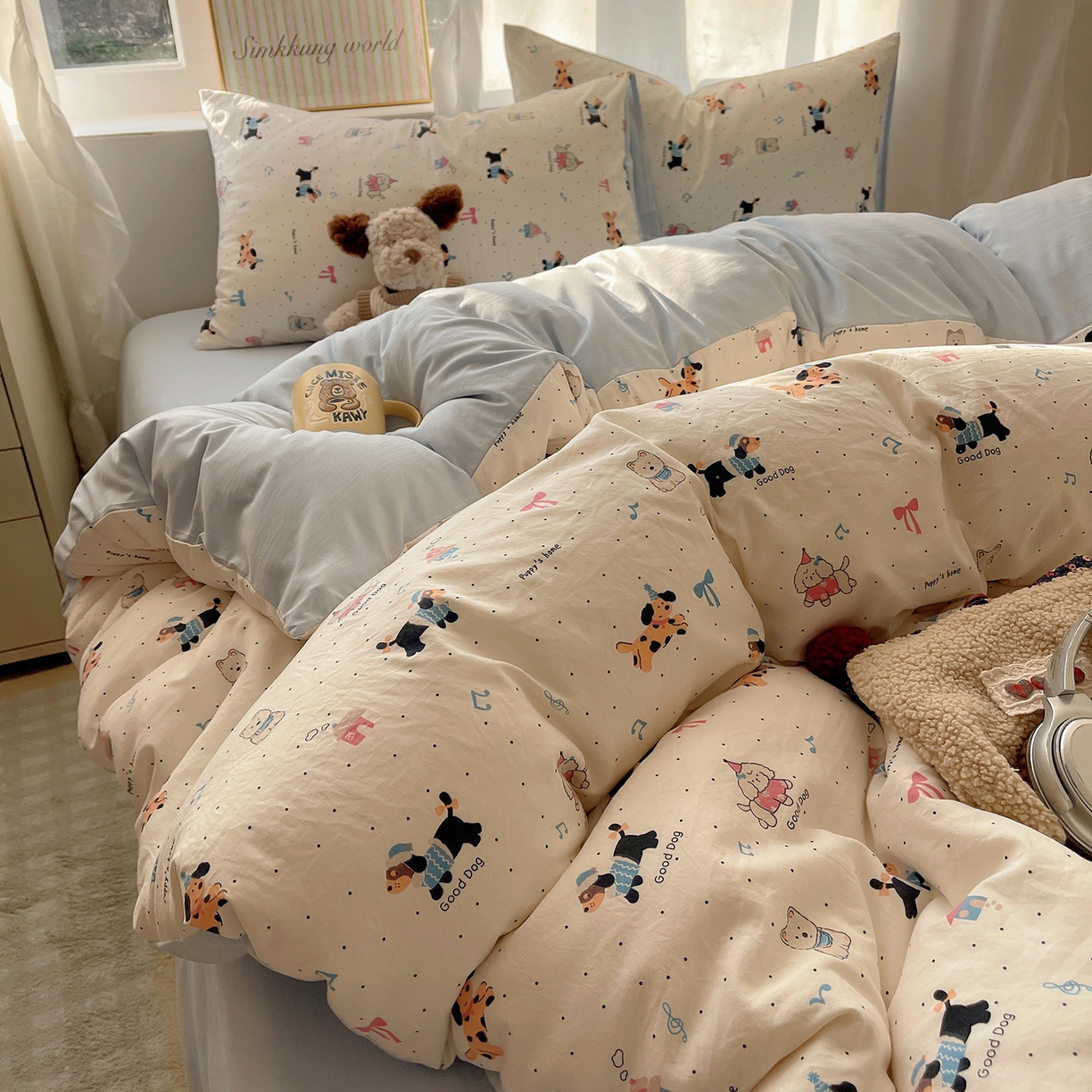 91家纺网 家纺一手货源 找家纺 沐芷 2026 A类105g水洗棉四件套超柔手感床上宿舍三件套床单被套 波点狗