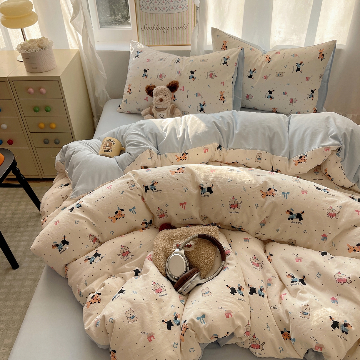 91家纺网 家纺一手货源 找家纺 沐芷 2026 A类105g水洗棉四件套超柔手感床上宿舍三件套床单被套 波点狗