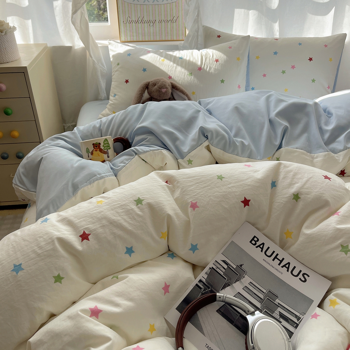 91家纺网 家纺一手货源 找家纺 沐芷 2026 A类105g水洗棉四件套超柔手感床上宿舍三件套床单被套 彩色星星