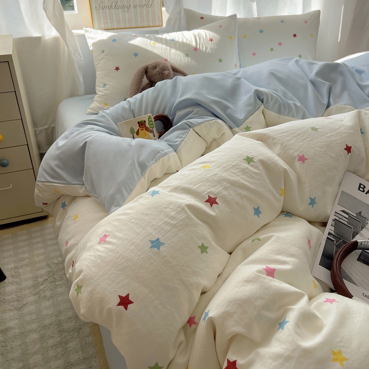 91家纺网 家纺一手货源 找家纺 沐芷 2026 A类105g水洗棉四件套超柔手感床上宿舍三件套床单被套 彩色星星