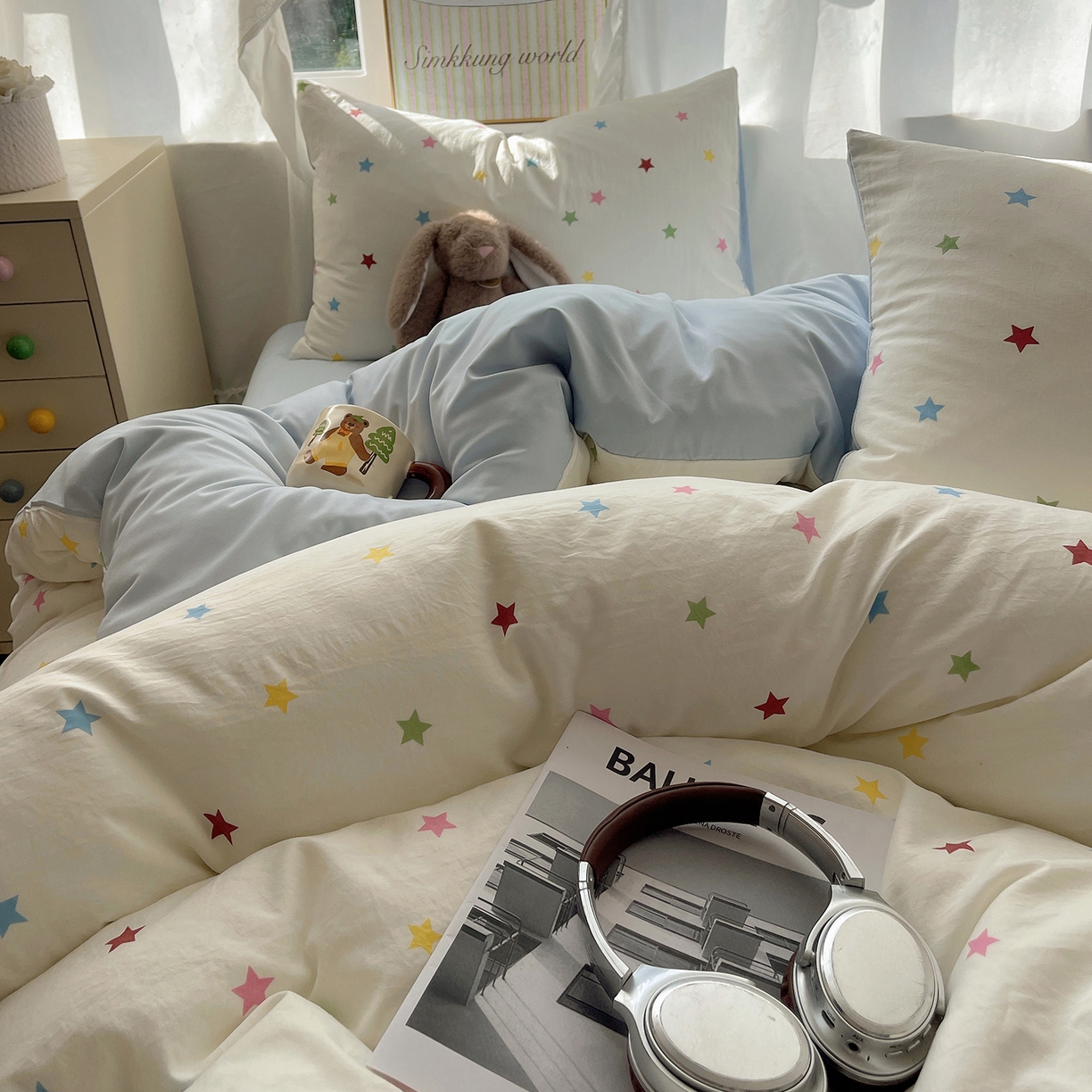 91家纺网 家纺一手货源 找家纺 沐芷 2026 A类105g水洗棉四件套超柔手感床上宿舍三件套床单被套 彩色星星