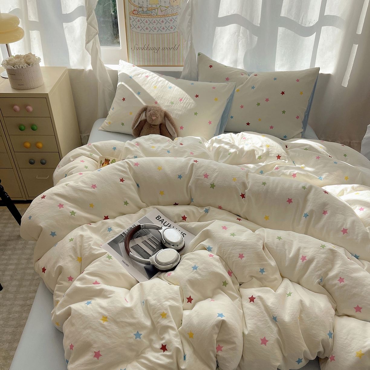 91家纺网 家纺一手货源 找家纺 沐芷 2026 A类105g水洗棉四件套超柔手感床上宿舍三件套床单被套 彩色星星