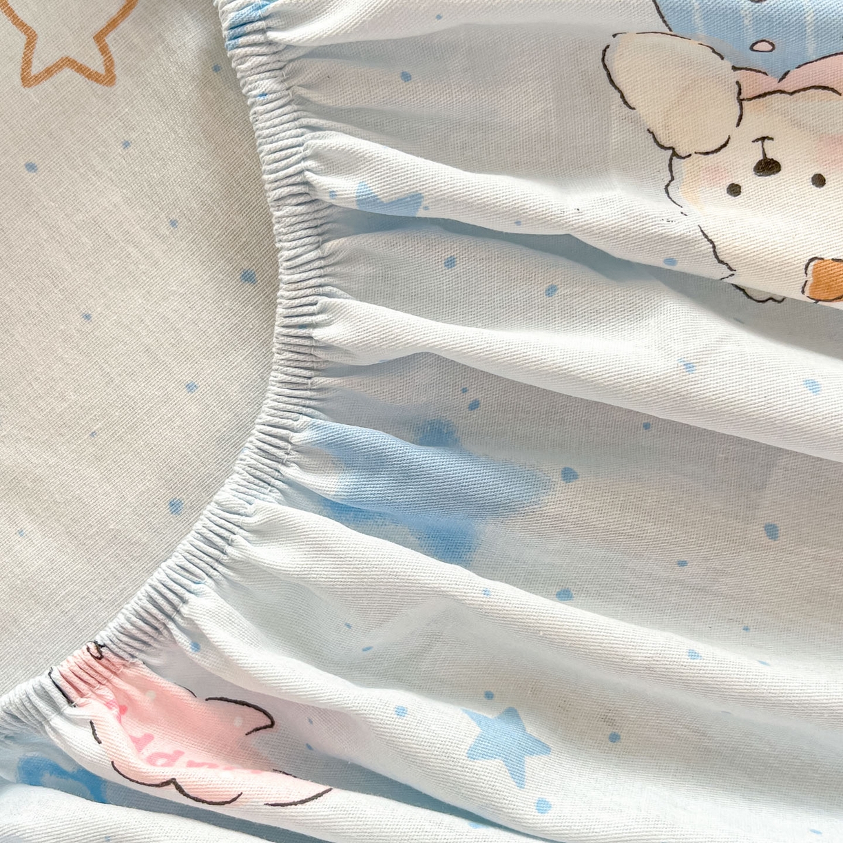 91家纺网 家纺一手货源 找家纺 莱通家纺 2026春夏新款全棉12868印花四件套单品系列-单床笠 星星童话园