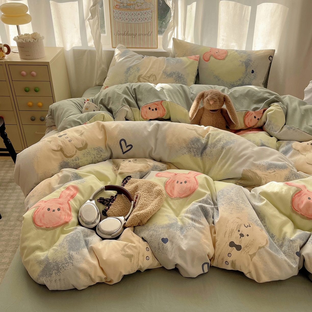 91家纺网 家纺一手货源 找家纺 沐芷 2026 A类105g水洗棉四件套超柔手感床上宿舍三件套床单被套 晕染爱心