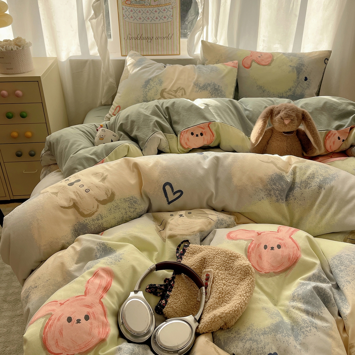 91家纺网 家纺一手货源 找家纺 沐芷 2026 A类105g水洗棉四件套超柔手感床上宿舍三件套床单被套 晕染爱心