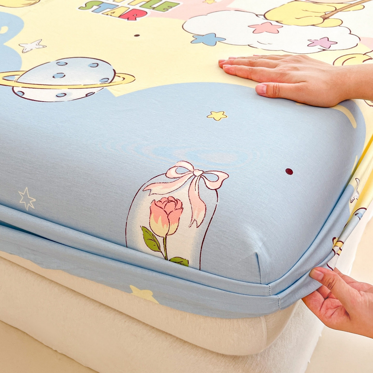 91家纺网 家纺一手货源 找家纺 莱通家纺 2026春夏新款全棉12868印花四件套单品系列-单床笠 星星仔的梦