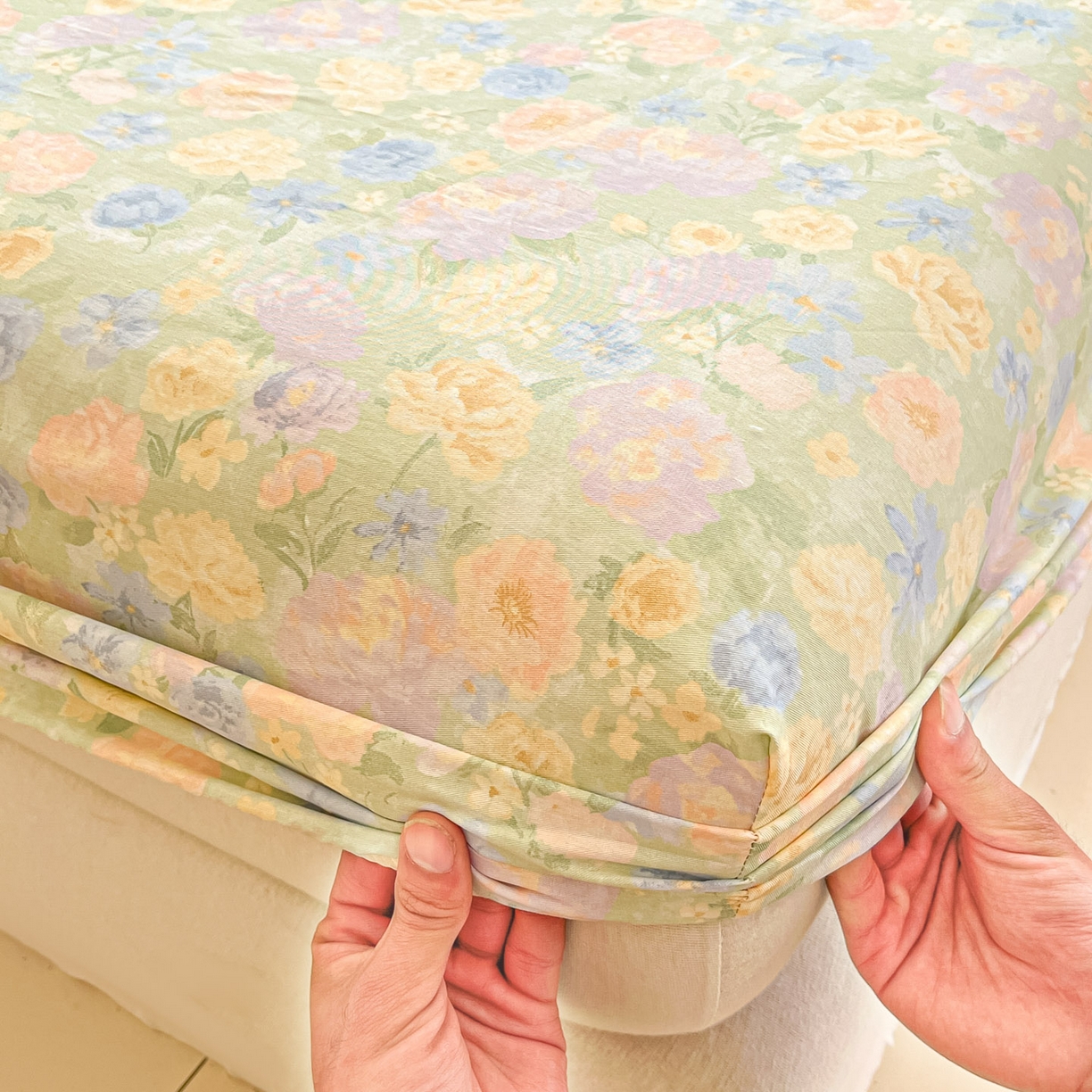 91家纺网 家纺一手货源 找家纺 莱通家纺 2026春夏新款全棉12868印花四件套单品系列-单床笠 栀子花语