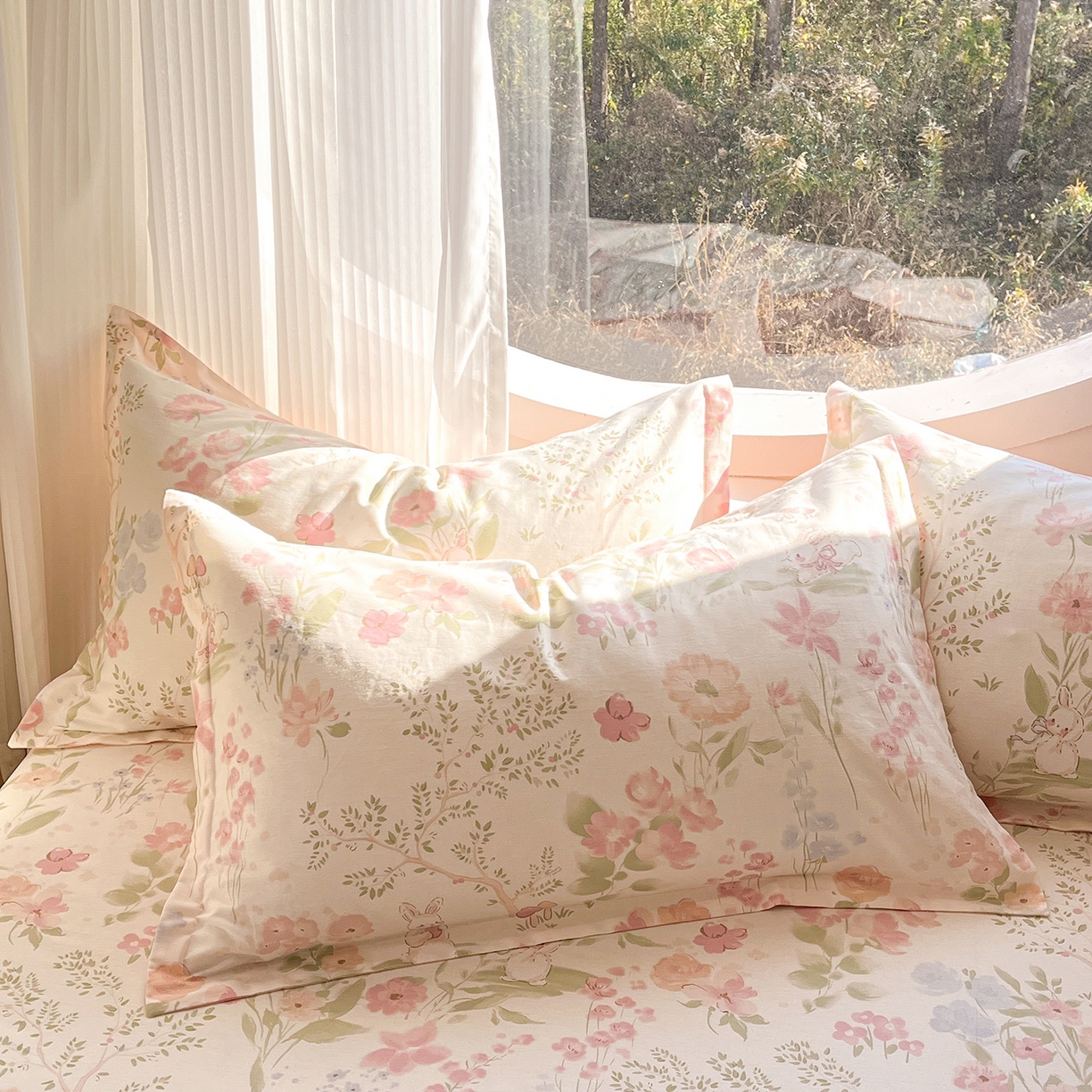 91家纺网 家纺一手货源 找家纺 花梦欣 2026新款全棉纯棉印花花卉款四件套 花仙兔兔