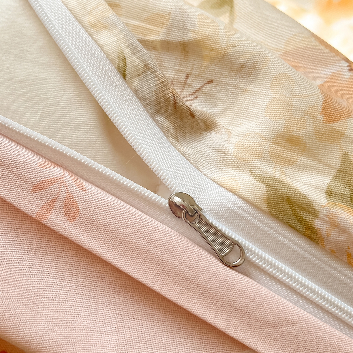 91家纺网 家纺一手货源 找家纺 花梦欣 2026新款全棉纯棉印花花卉款四件套 苏糖咖