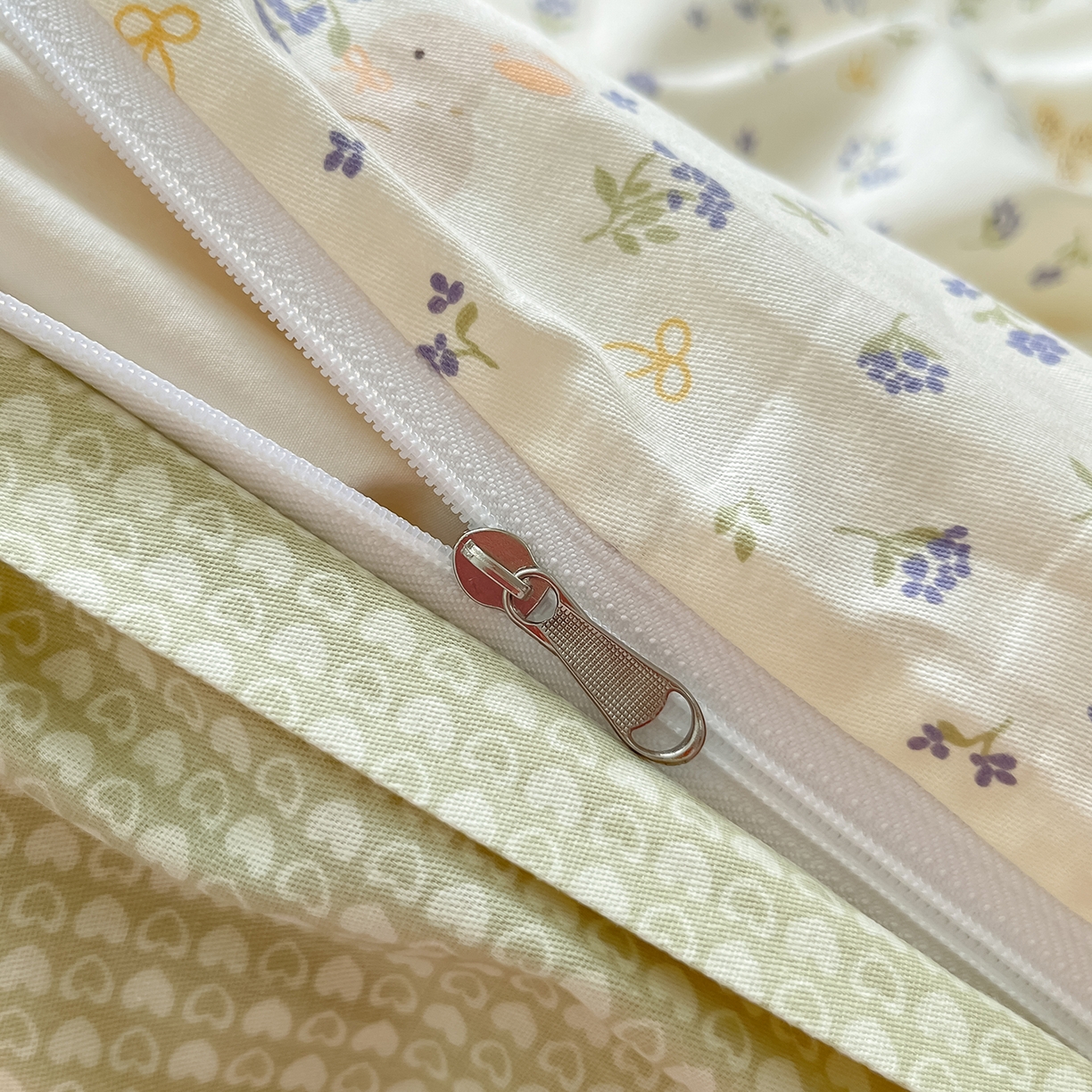 91家纺网 家纺一手货源 找家纺 花梦欣 2026新款全棉纯棉印花花卉款四件套 微花耳耳蓝