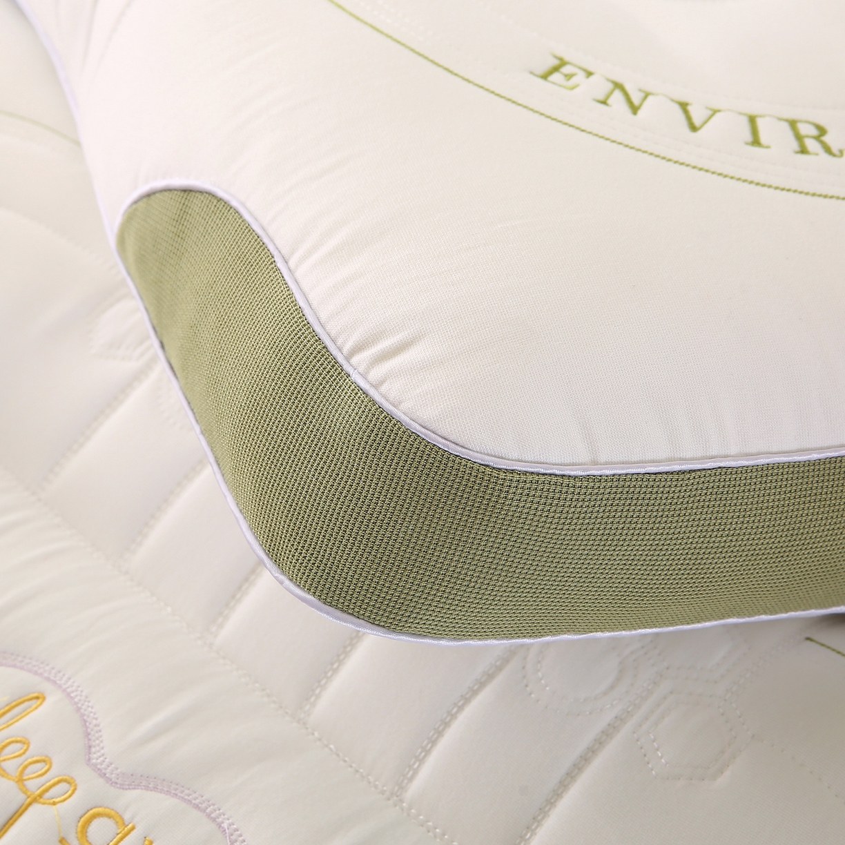 91家纺网 家纺一手货源 找家纺 （总）永乐枕芯 2025新款英文刺绣按摩枕枕头枕芯