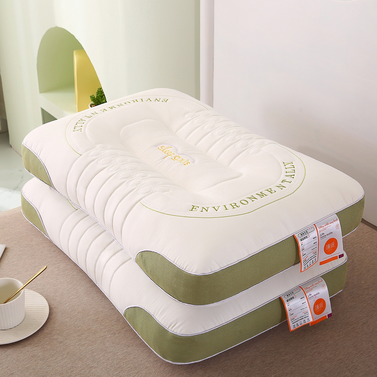 永乐枕芯 2025新款英文刺绣按摩枕枕头枕芯 英文刺绣按摩枕-绿色