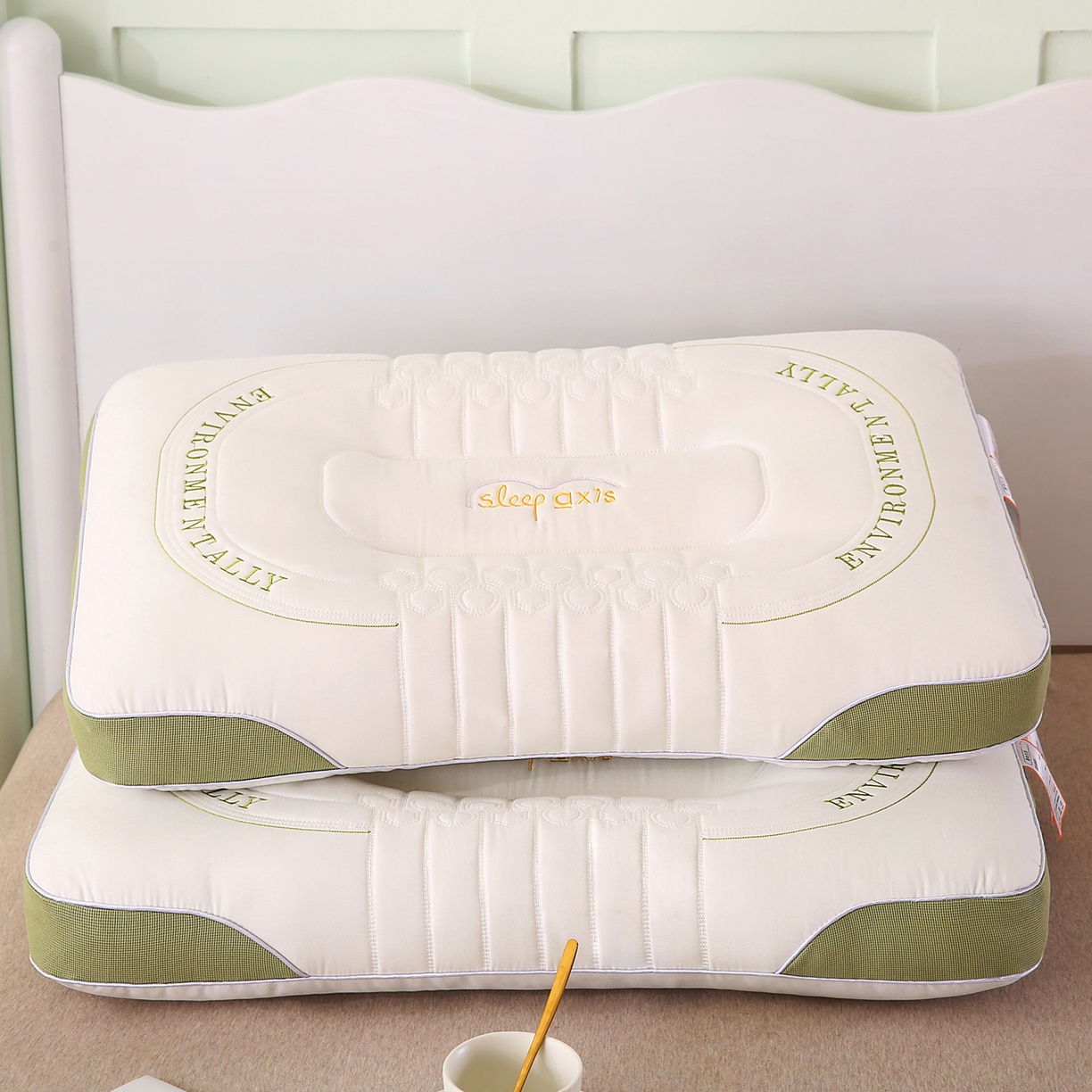 91家纺网 家纺一手货源 找家纺 （总）永乐枕芯 2025新款英文刺绣按摩枕枕头枕芯