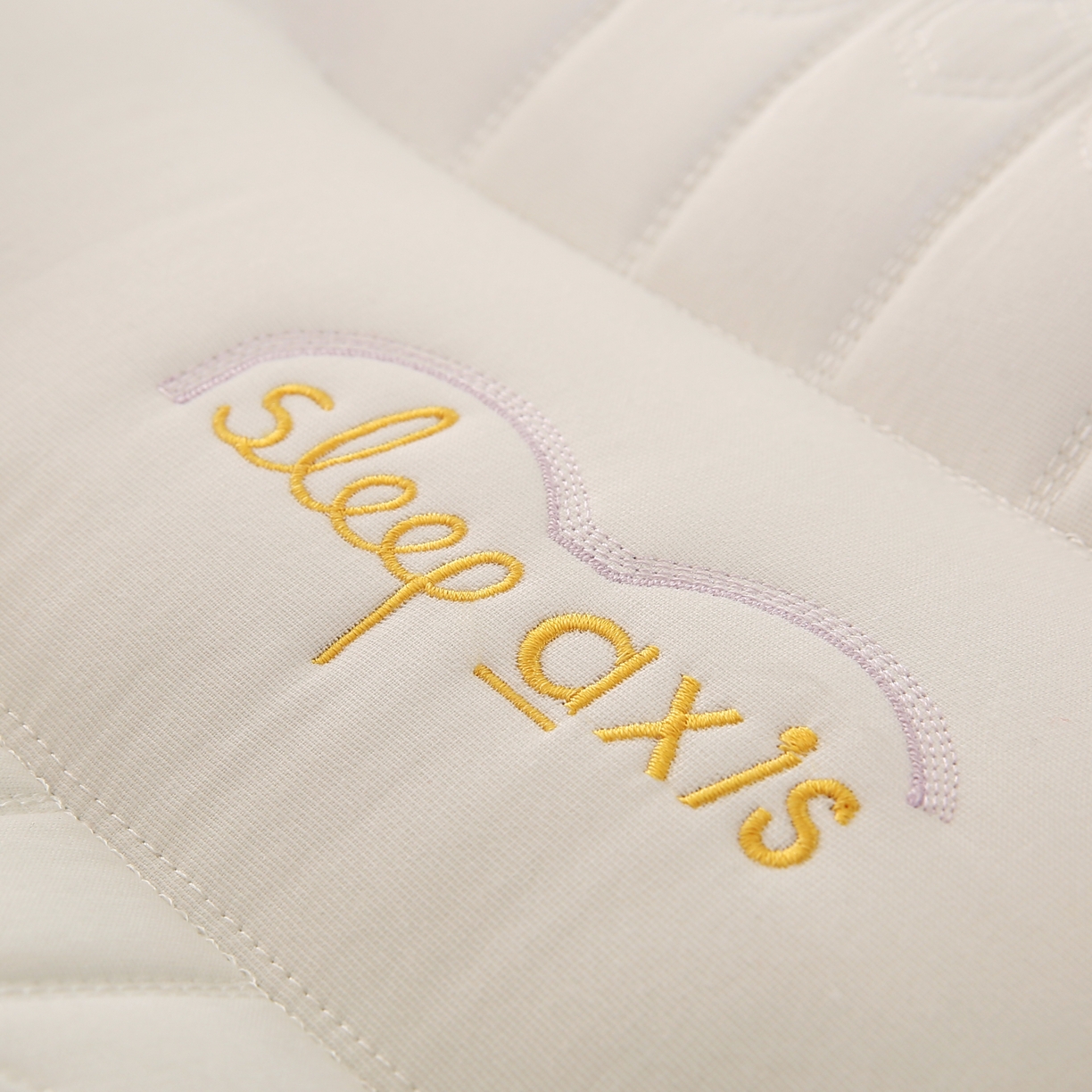 91家纺网 家纺一手货源 找家纺 永乐枕芯 2025新款英文刺绣按摩枕枕头枕芯 英文刺绣按摩枕-绿色