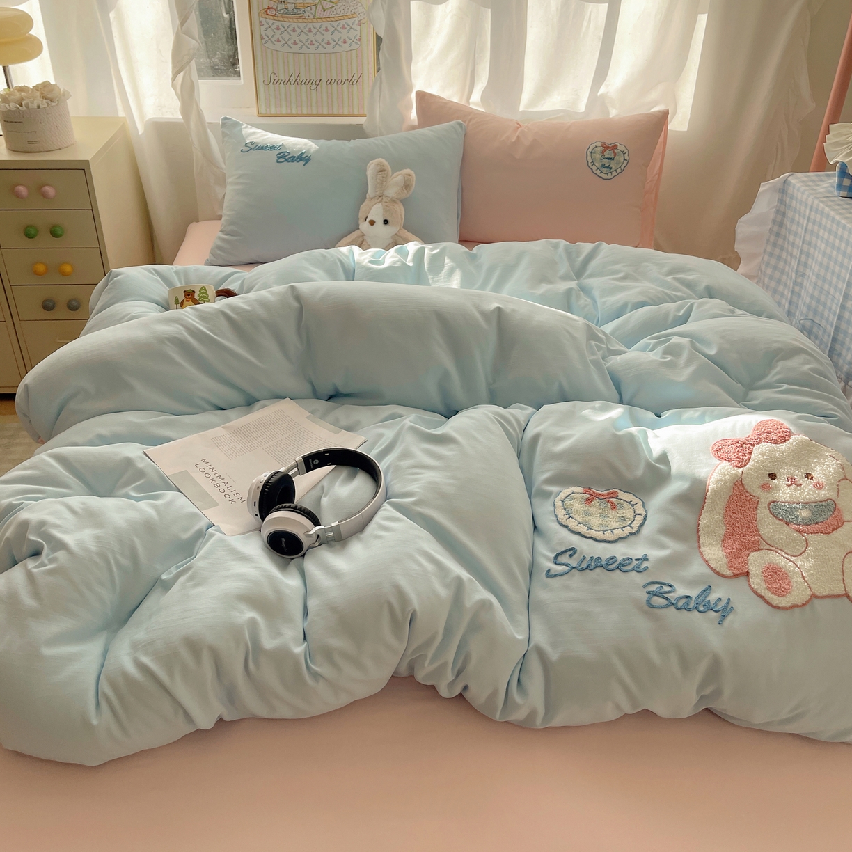 91家纺网 家纺一手货源 找家纺 （总）韩都家居 2026春夏新款卡通云朵棉毛巾绣四件套-系列一