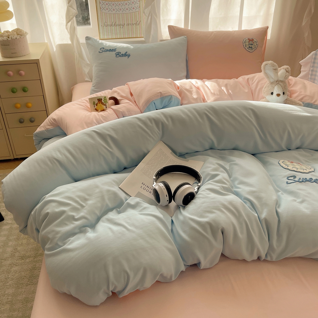 91家纺网 家纺一手货源 找家纺 （总）韩都家居 2026春夏新款卡通云朵棉毛巾绣四件套-系列一