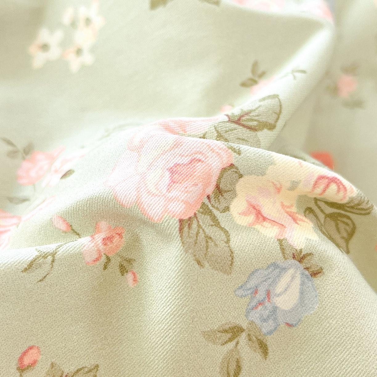 91家纺网 家纺一手货源 找家纺 莱通家纺 2026春夏新款全棉12868印花四件套单品系列-单被套 璃光浅梦