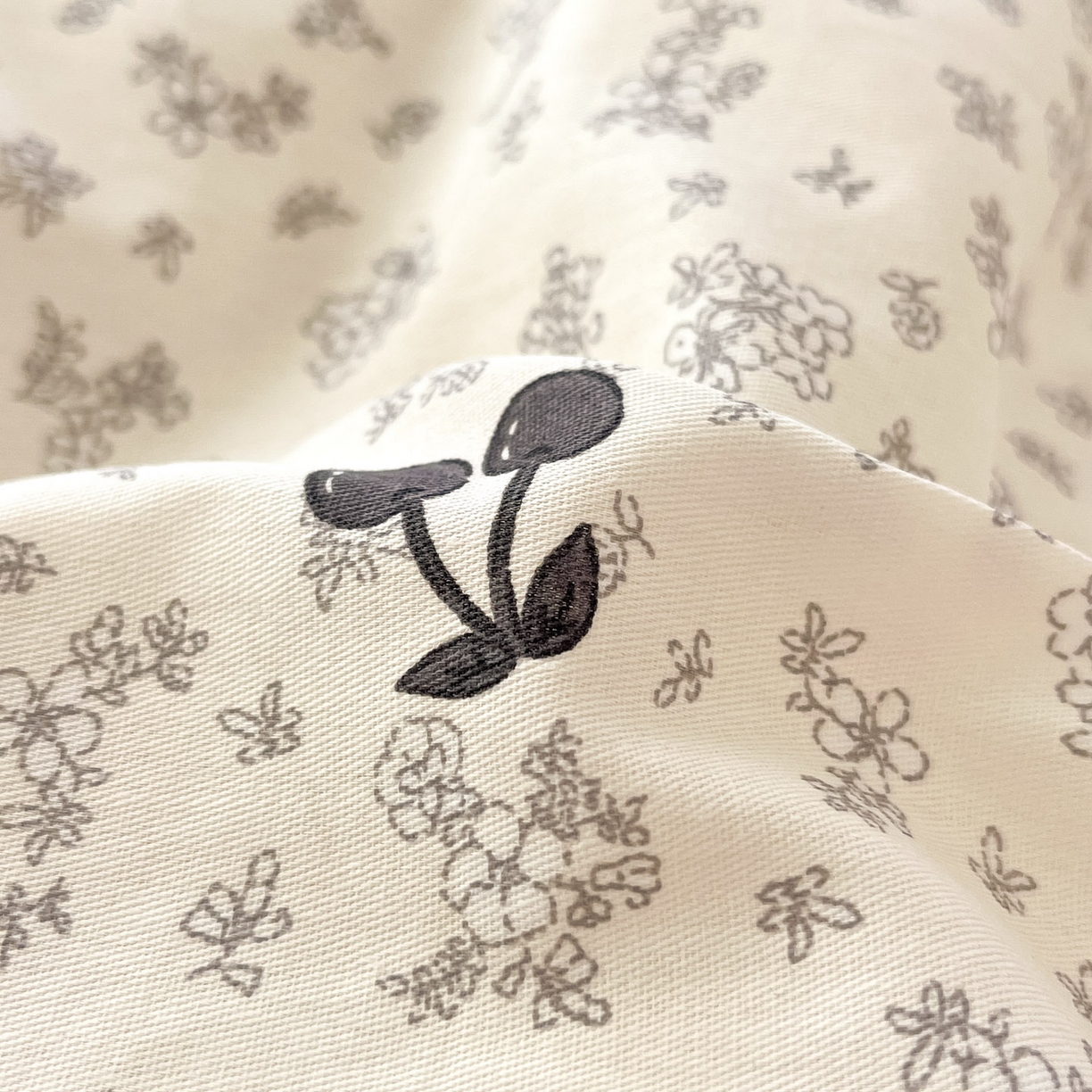 91家纺网 家纺一手货源 找家纺 莱通家纺 2026春夏新款全棉12868印花四件套单品系列-单被套 墨兰樱桃