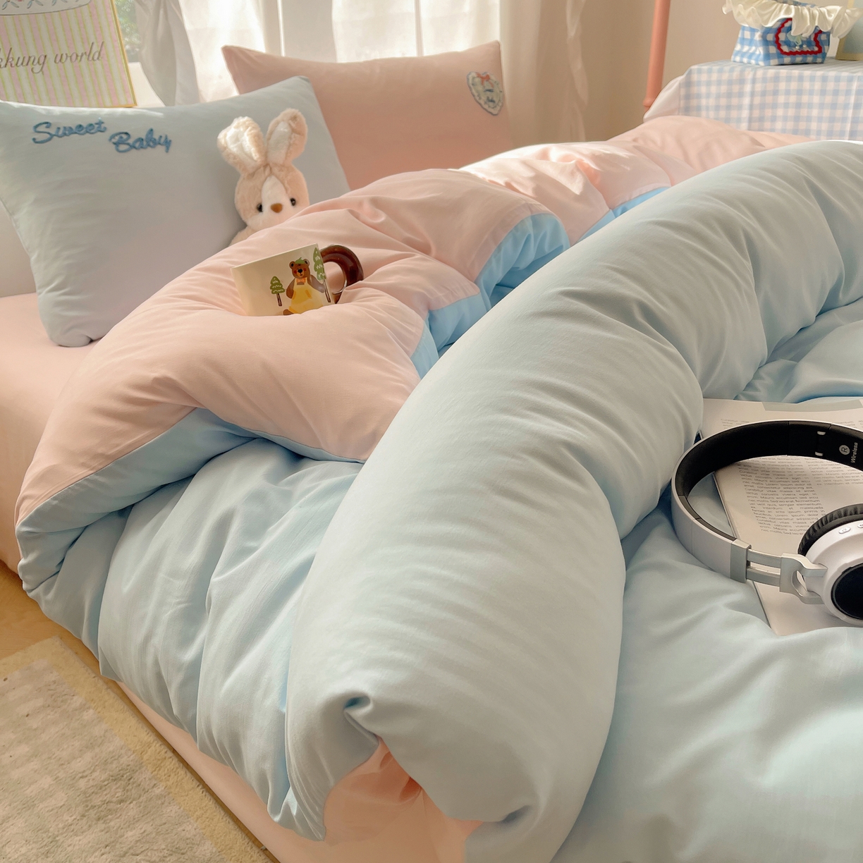 91家纺网 家纺一手货源 找家纺 韩都家居 2026春夏新款卡通云朵棉毛巾绣四件套-系列一 爱心小兔