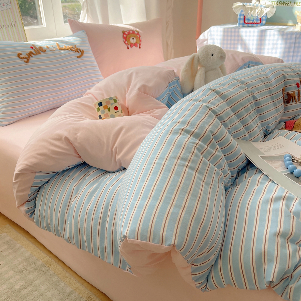 91家纺网 家纺一手货源 找家纺 韩都家居 2026春夏新款卡通云朵棉毛巾绣四件套-系列一 三只熊