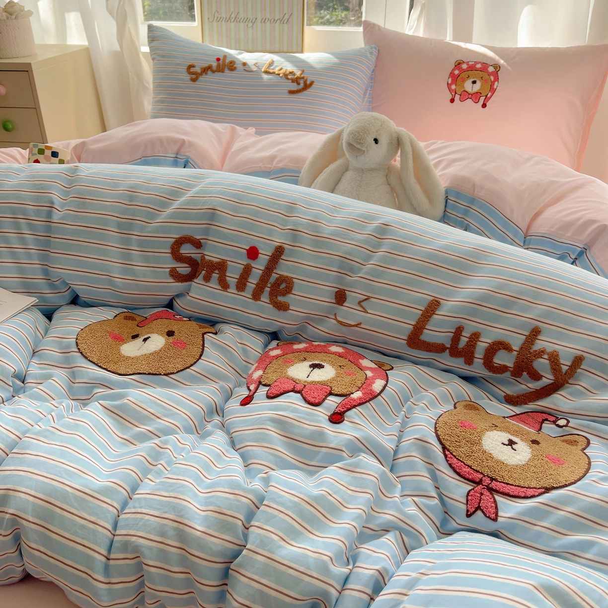 91家纺网 家纺一手货源 找家纺 韩都家居 2026春夏新款卡通云朵棉毛巾绣四件套-系列一 三只熊