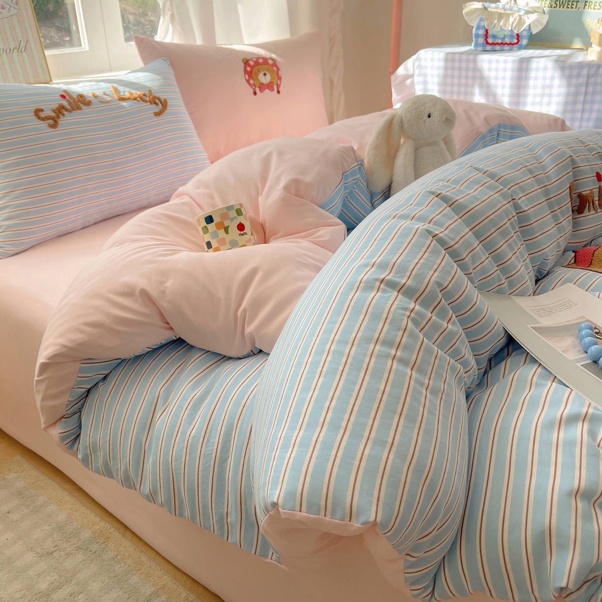 91家纺网 家纺一手货源 找家纺 韩都家居 2026春夏新款卡通云朵棉毛巾绣四件套-系列一 三只熊